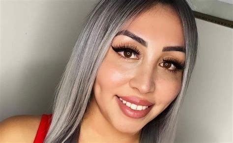 naya facil naked|Influencer Naya Fácil será formalizada por desnudo en iglesia el。